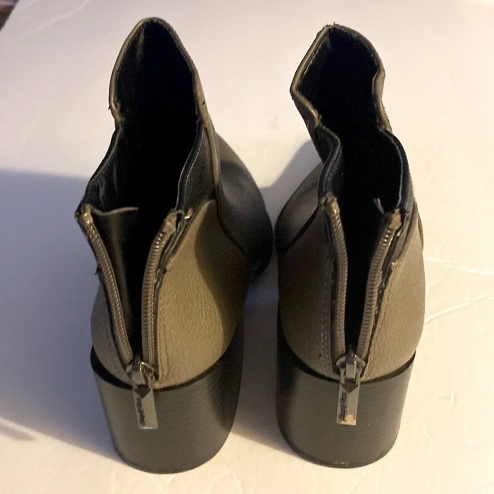 Simply Vera Boots, Ankle Boots, Neutral, Booties, Two tone, Heel Zips, Sz 8